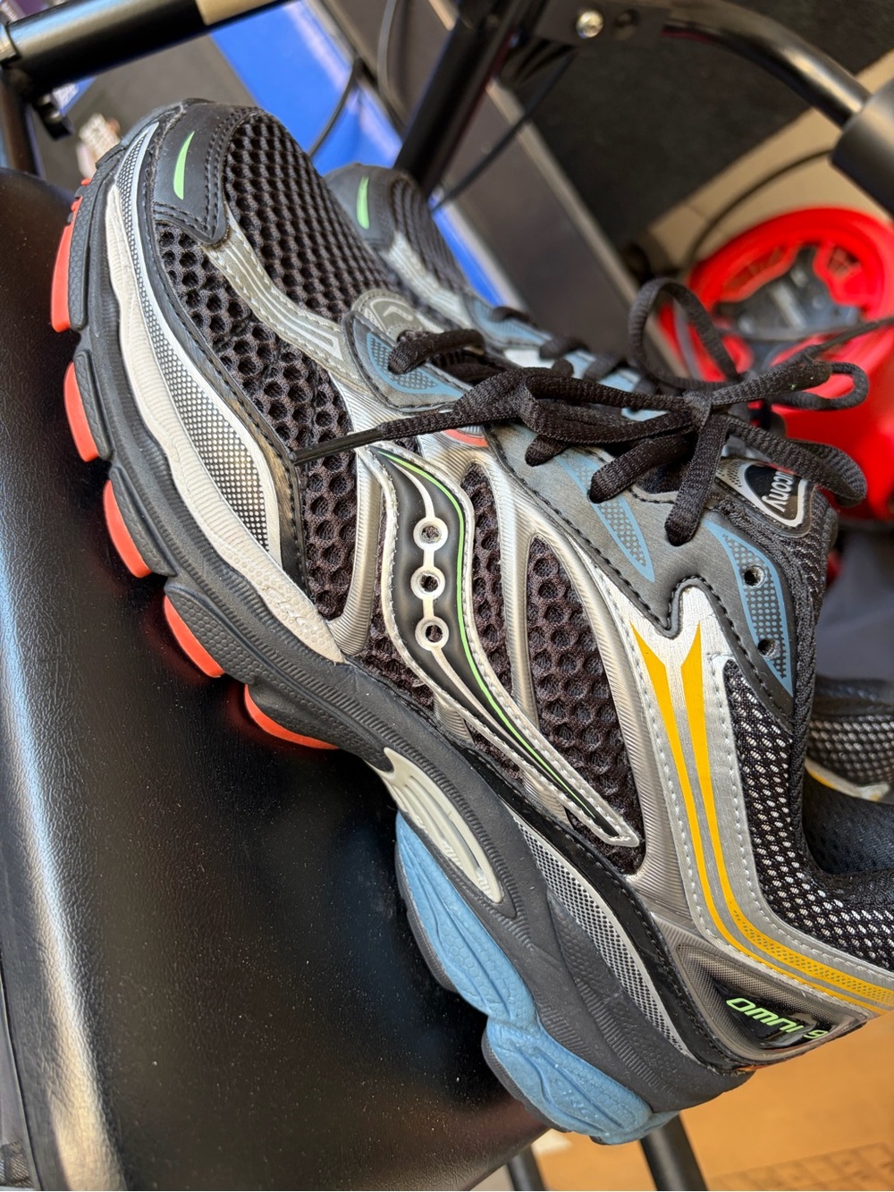 Saucony Men's Athletic Shoe - Black with Yellow & Blue Accents